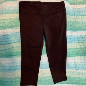 Black Capri Ivivva leggings